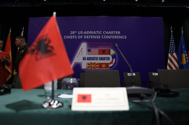 Ministri Vengu: Pesë prioritetet e Shqipërisë për mbrojtjen