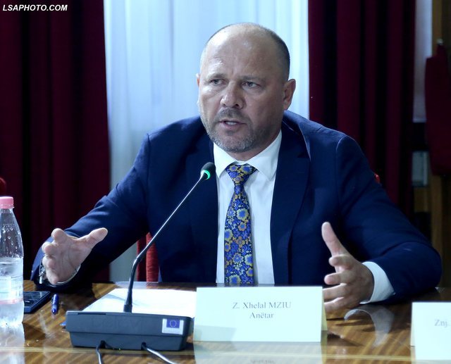 Shpërthim pranë banesës së deputetit demokrat Xhelal Mziu