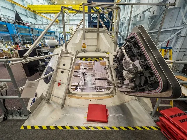 NASA planifikon misionin e parë me ekuipazh në Hënë, pas 50