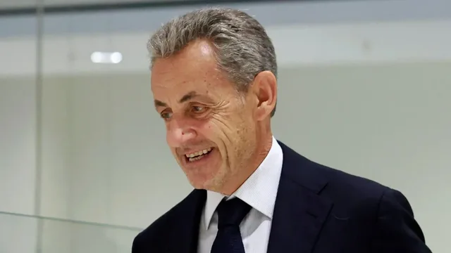 Ish-presidenti francez Nicolas Sarkozy fajtor për financim të