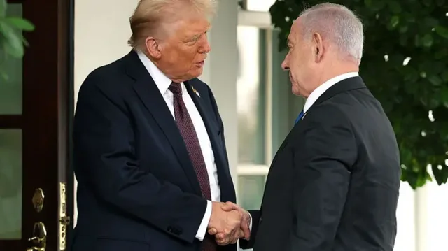 Trump pret Netanjahun në Shtëpinë e Bardhë, optimist