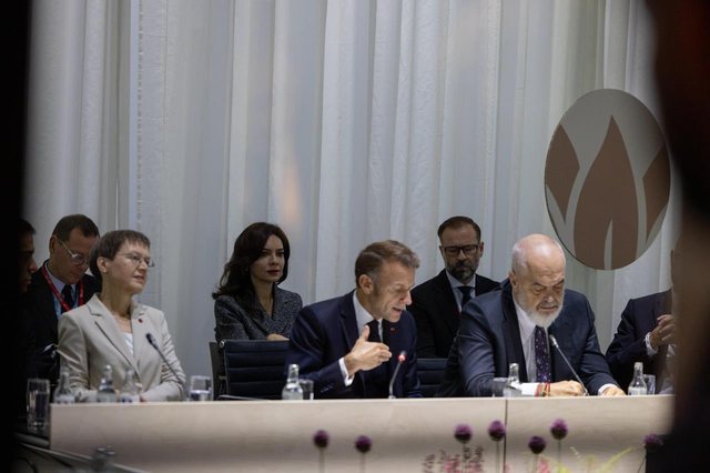 Rama publikon fotoalbumin nga Samiti në Kopenhagen: Krenar për