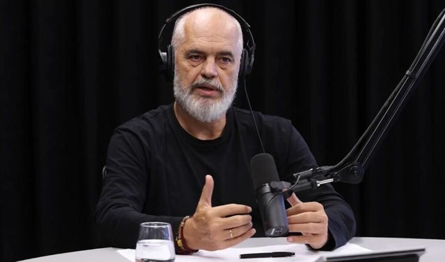 Rama rikthen podkastin e tij “Flasim” dhe zbulon të