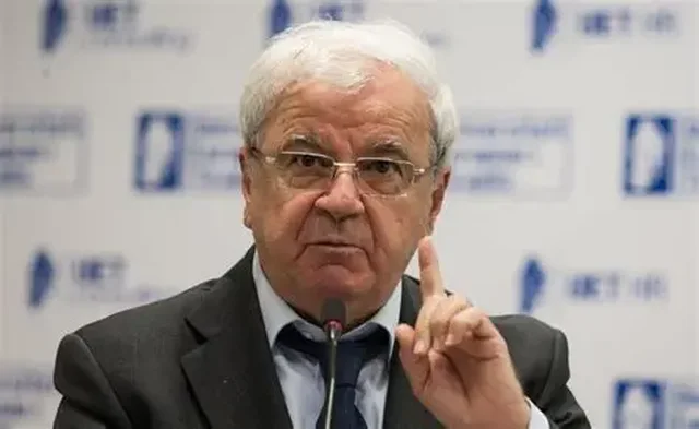 Spartak Ngjela: Si i frenoi vrasjet Enver Hoxha!