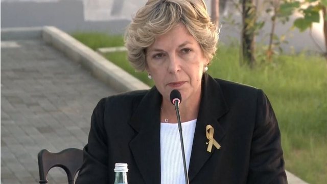 Pse u kthye në Shqipëri? Si përgjigjet  Ministrja e