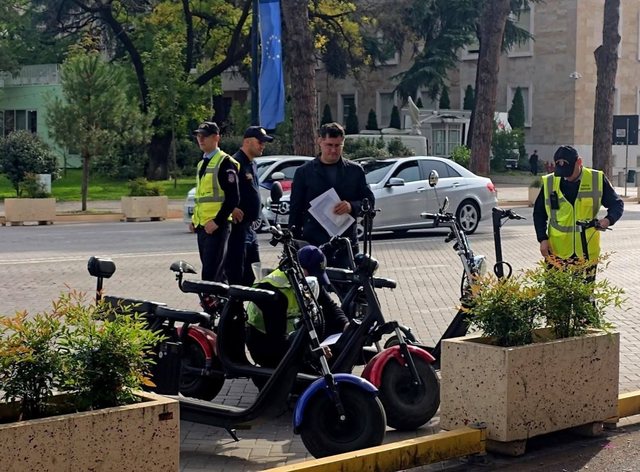 Ndalimi i monopatinave: Pse i bllokoi policia çfarë pritet të