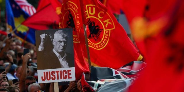 Protesta për krerët e UÇK në Tiranë. Socialistët