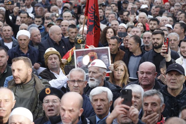 FOTOT/ Portretet e njerëzve që besuan te liria e Kosovës