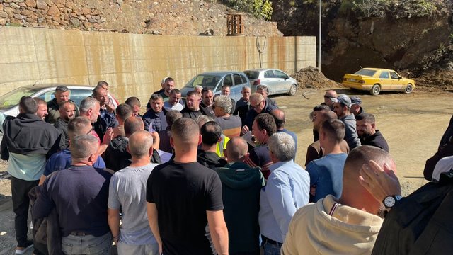 Prej ditësh në grevë urie, minatori në Marinzë humb