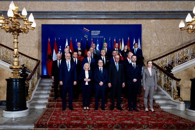 Rama takon Mbretin Charles III, çfarë nuk u pa nga Samiti i
