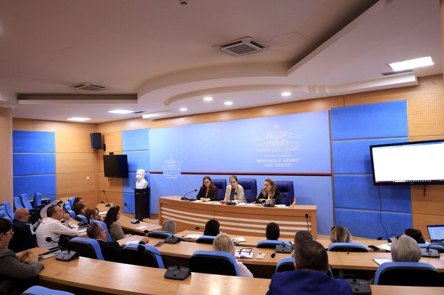 Ministria e Arsimit nis përgatitjet për Maturën Shtetërore