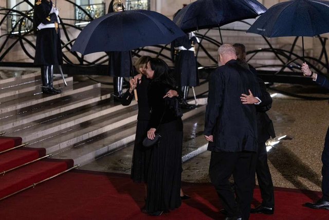 Vizita në Paris, Rama dhe bashkëshortja e tij priten për