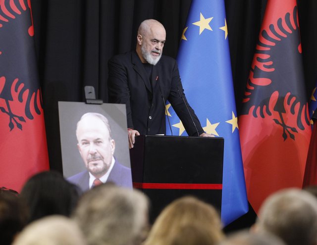 Rama: Mos vdeksh kurrë Fatos Nano!