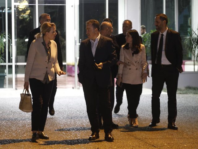 Mbledhja urgjente 90 minutshe!Zbardhen porositë e Edi Ramës për