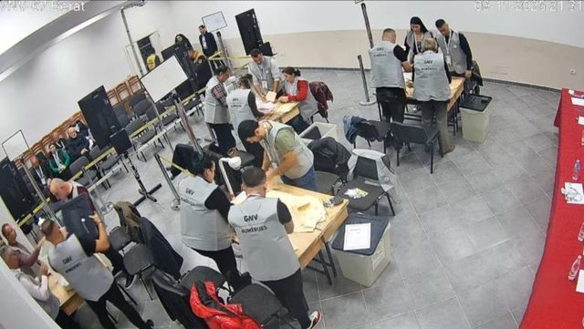 Nis numërimi i votave në Tepelenë dhe Berat, testi i parë me