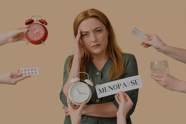 Çfarë është menopauza, simptomat dhe ndryshimeve