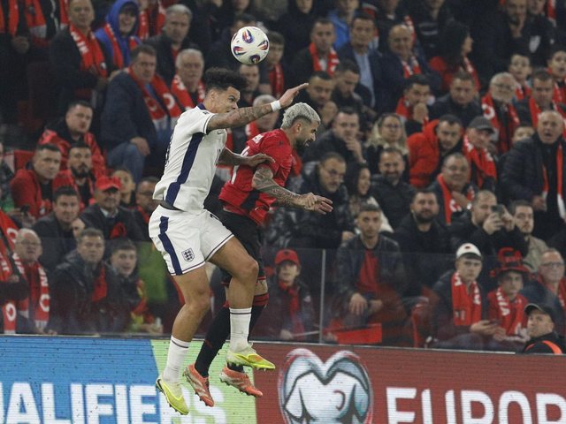 Shqipëri-Angli, Strakosha shpëton portën kuqezi, mbyllet pa gola