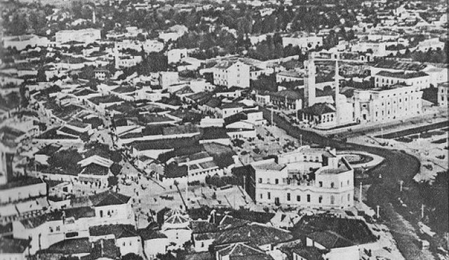 Çlirimi i Tiranës, foto të rralla nga 17 Nëntori 1944!