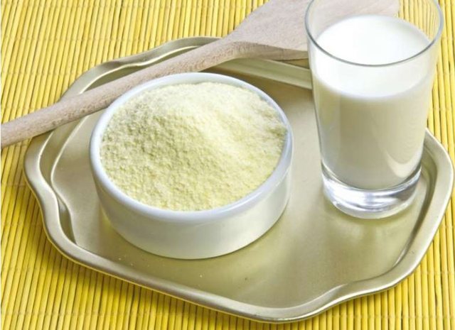 Debati për qumështin pluhur/ Shoqata IPQ i përgjigjet veterinerit