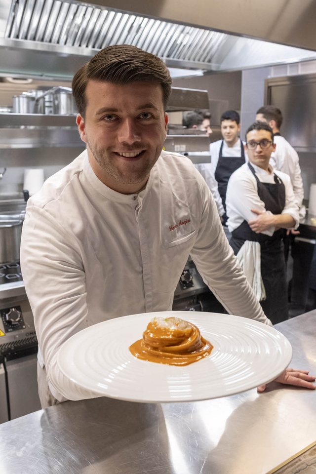 Rrugëtimi i djalit nga Kosova që 'tradhtoi'