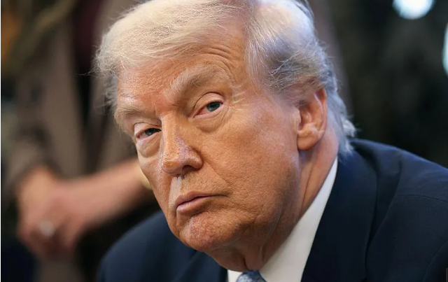 Trump firmos publikimin e dosjeve të Epstein!