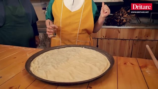 Sekretet e lakrorit me saç dhe qofteve të Korçës!