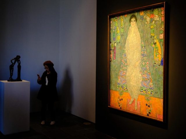 Portreti i Gustav Klimt shitet për 236 milionë dollarë, thyen