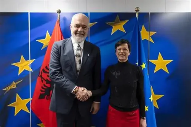 Komisionerja Marta Kos vjen në Shqipëri, takon kryeministrin Rama