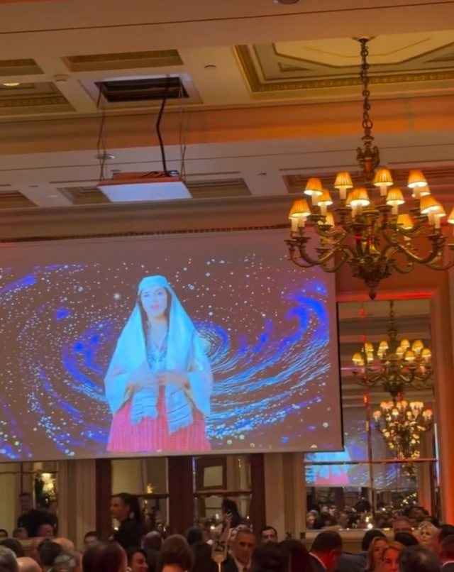 Video/ Ministrja Diella në Athinë, në Festen Kombëtare