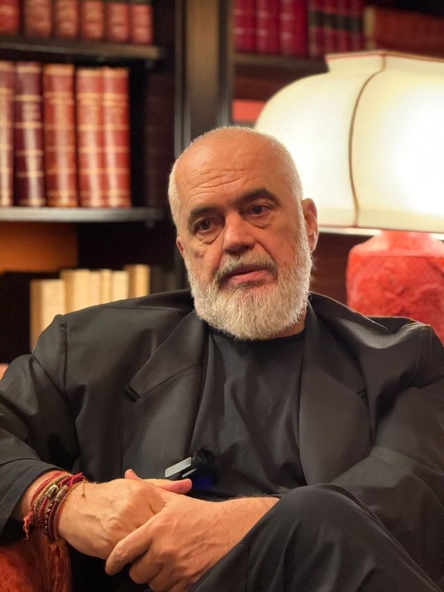 Edi Rama: Tregim për Shqipërinë, fshehur 80 vjet në histori!