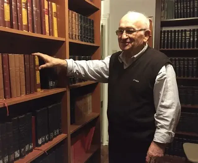 Shteti është shkresë! Flet profesor Xhevat Lloshi!