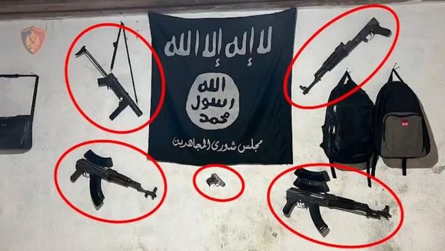 Pamjet nga operacioni në Orosh, brenda banesës që ishin ngujuar