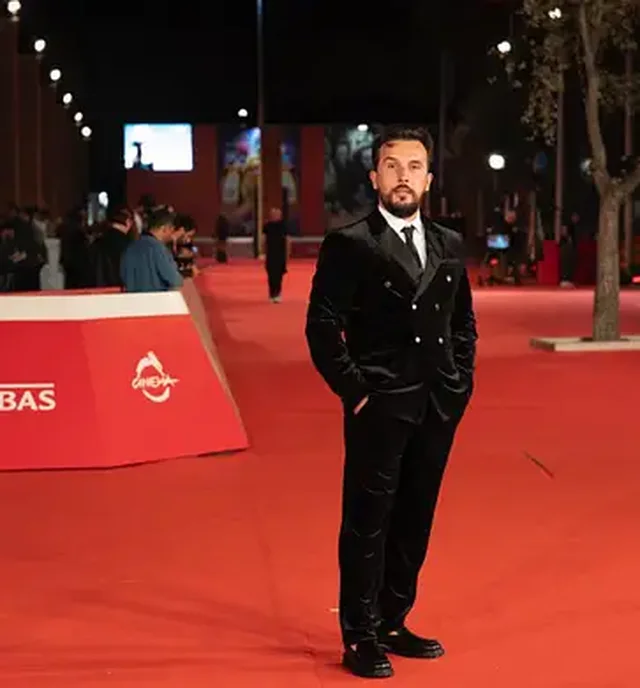 Eksodi i ’91-shit kthehet në film. Regjisori sjell një histori