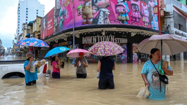 Përmbytje rekord në Tajlandë: 33 të vdekur, mijëra
