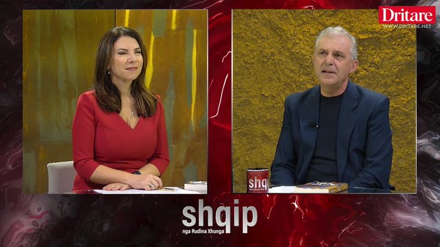 Një shkrimtar në anijen Vlora! Flet Artur Spanjolli!