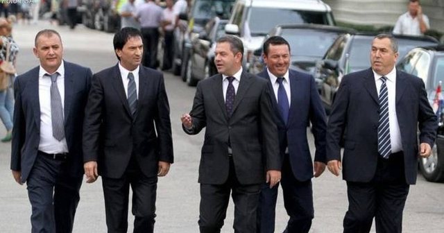 Plas sherri mes çamëve, ish-deputeti shpërthen ndaj