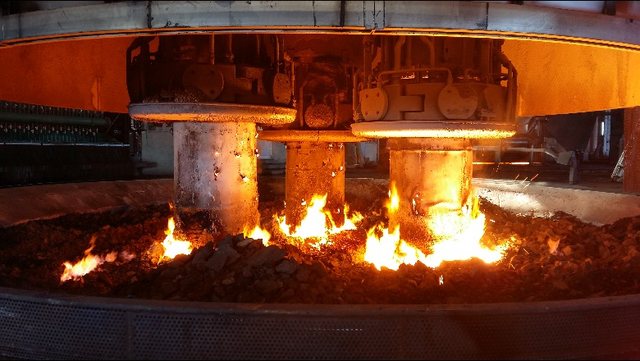 Si e mbrojtën punëtorët uzinën e Ferrokromit në Burrel