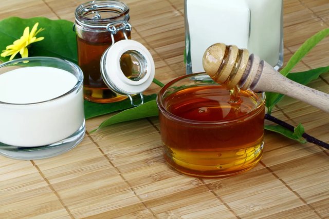 Bletari nga Kosova: Ka mjaltë që është helm! Ja si ta