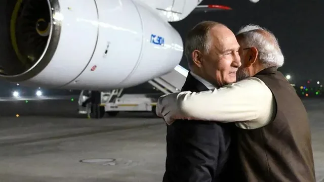 Naftë, armë dhe gjeopolitikë/ Putini viziton Modin në Delhi,