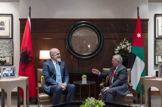 Kryeministri Rama në Jordani, pritet në takim zyrtar nga mbreti