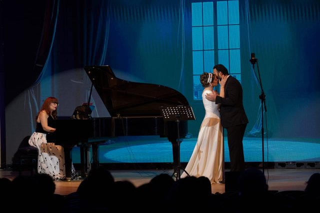 Si Balina Bodinaku ringjalli një ikonë shqiptare përmes një