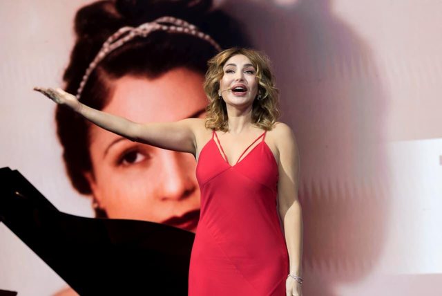 Si Balina Bodinaku ringjalli një ikonë shqiptare përmes një