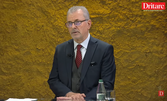 Edhe shefi i SHISH hakerohet! Si ia morën Visho Ajazit 1500 dollarë!