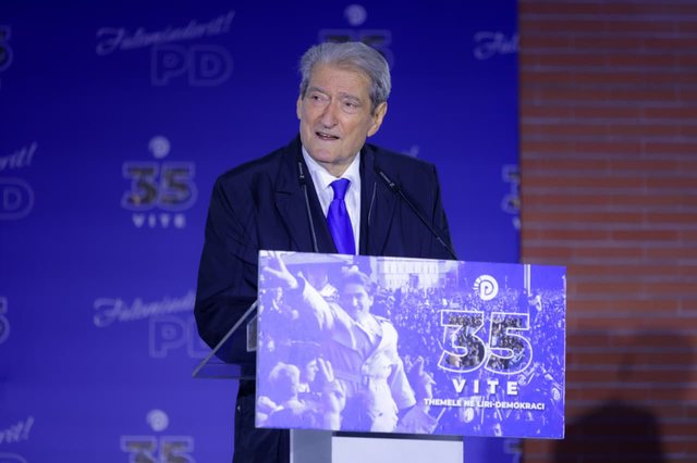 35 vjetori i themelimit të PD/ Berisha: Jemi partia që riktheu besimet