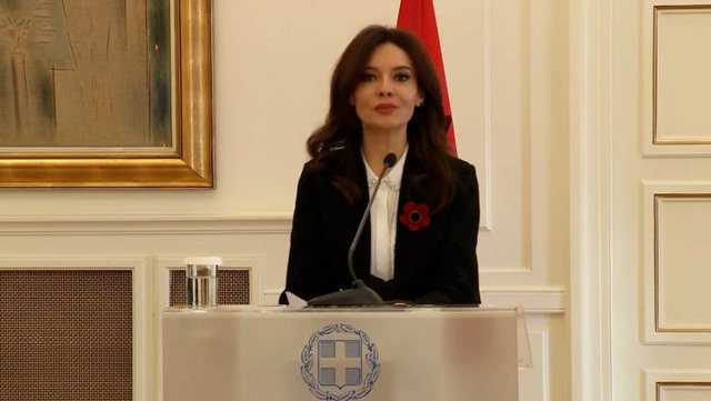 Nga ligji i luftës te pronat dhe mbrojtja sociale në Greqi. Mesazhet e