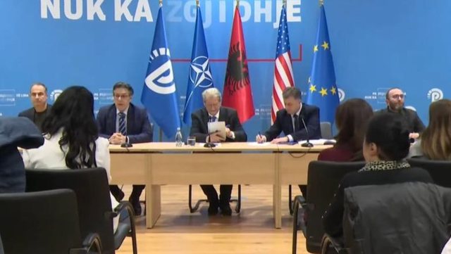 Mblidhet Këshilli Kombëtar i PD! Berisha paralajmëroi