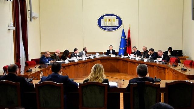 Avokati i Ballukut: Dua 3 jav&euml; t&euml; njihem me provat! SPAK: 5 dit&euml;