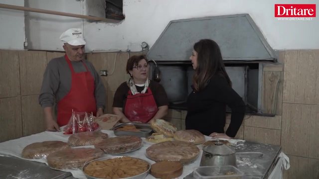 Bakllava dhe kujtime! Nj&euml; udh&euml;tim n&euml; koh&euml;, nga furra e