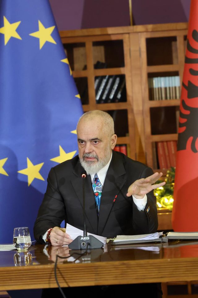 Rama: SPAK-u nuk &euml;sht&euml; opozit&euml; e qeveris&euml;!