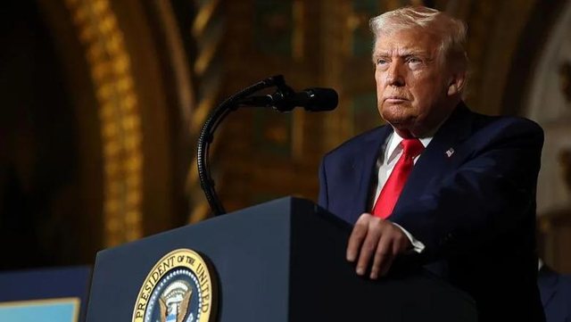 Trump reagon pas sulmit në Venezuelë: Janë kapur Maduro dhe